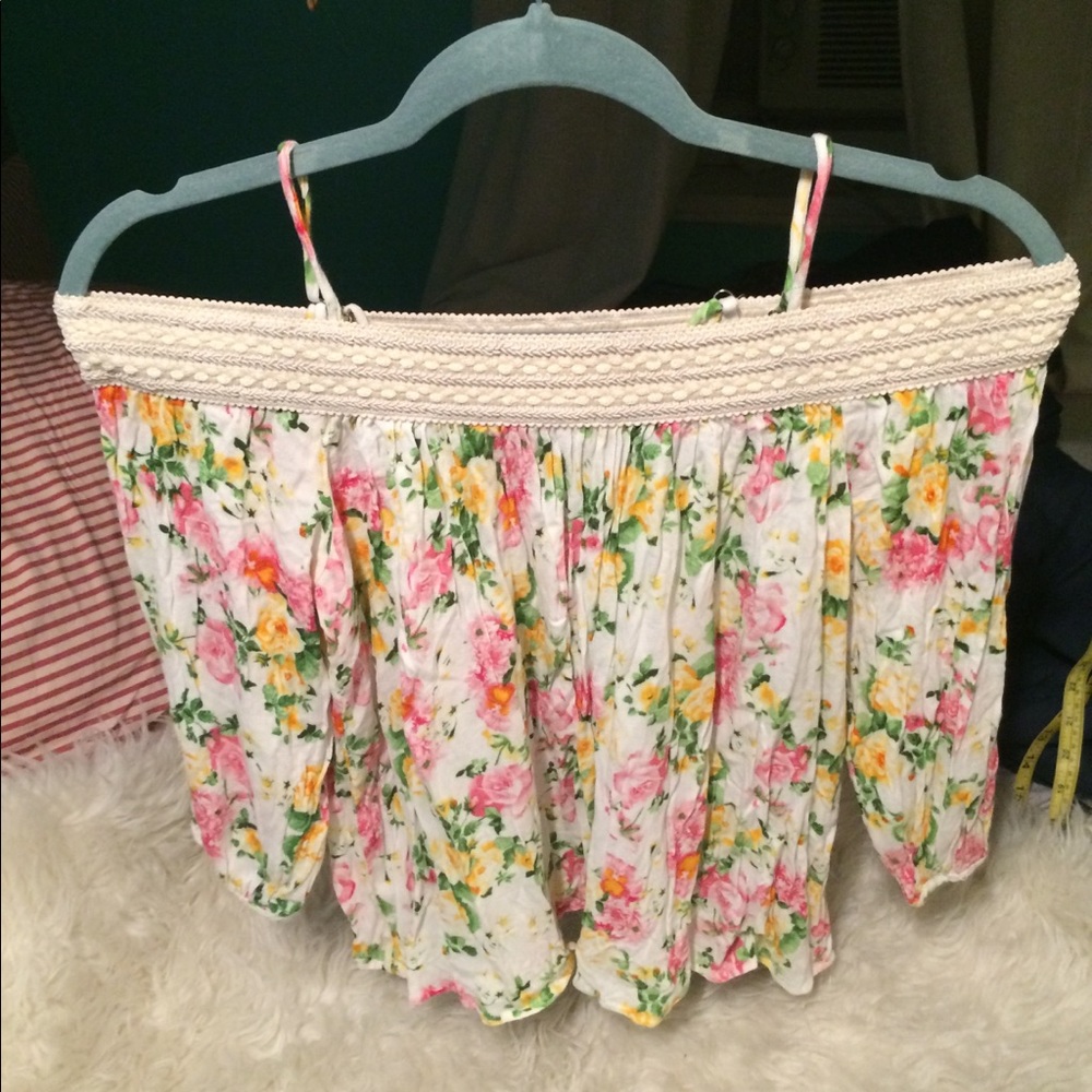 💐Floral top 💐